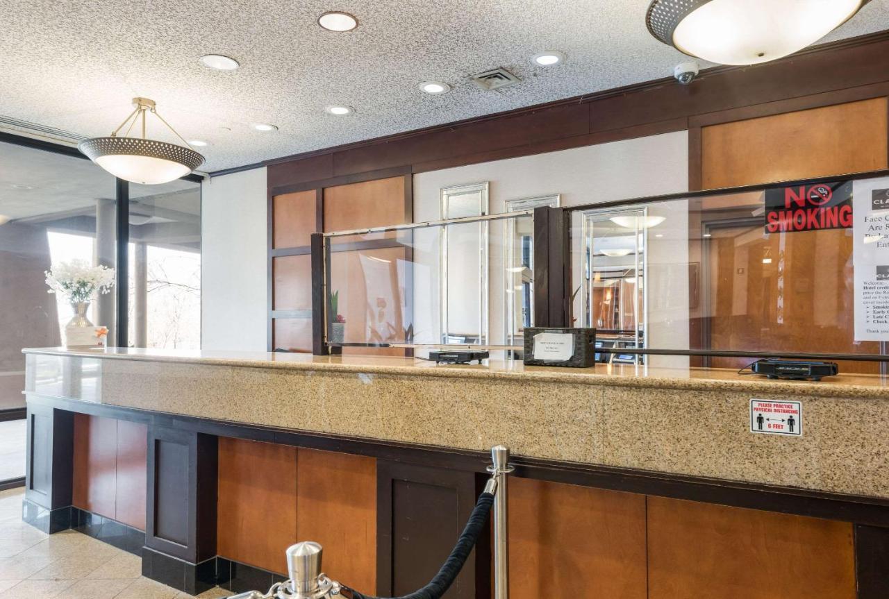 Clarion Hotel&Suites Mount Laurel Exterior foto
